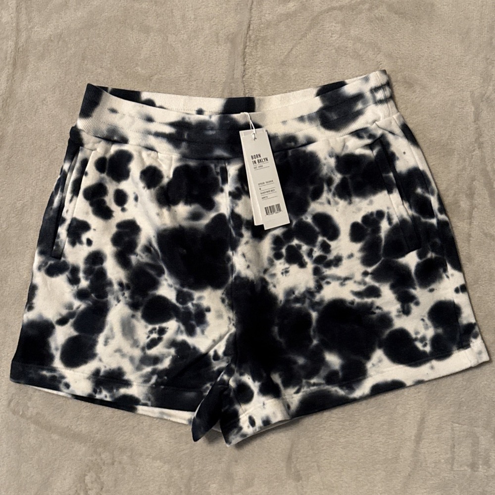 525 America Women's Medium Bleach White Multi Tie-Dye Lounge Shorts Black White